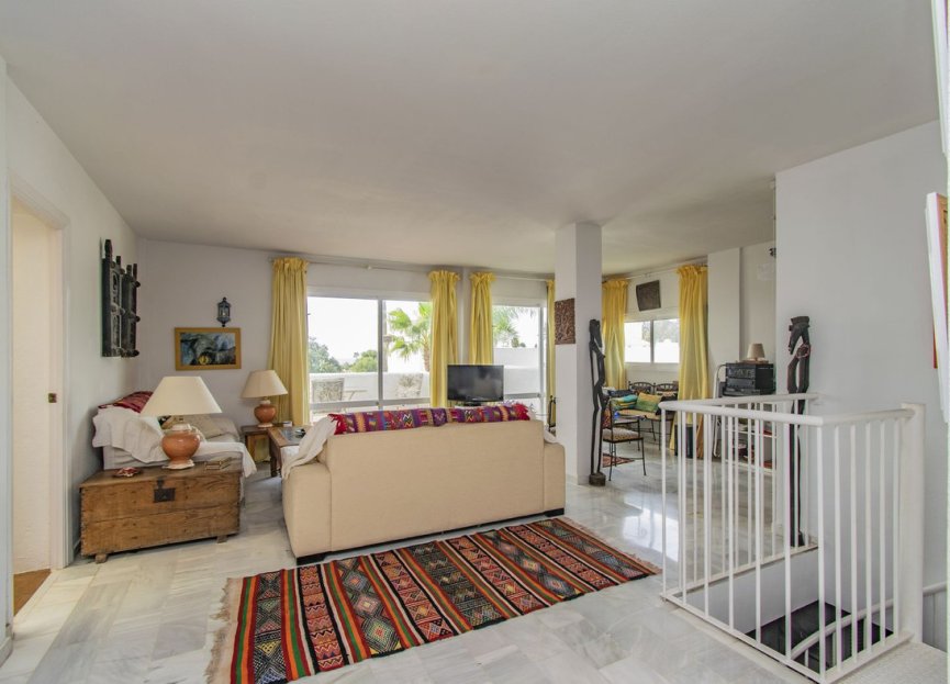 Resale - Apartment - Middle Floor Apartment - Marbella - Reserva de Marbella