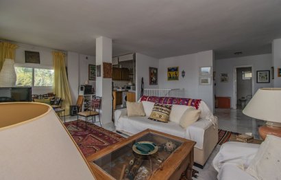 Resale - Apartment - Middle Floor Apartment - Marbella - Reserva de Marbella