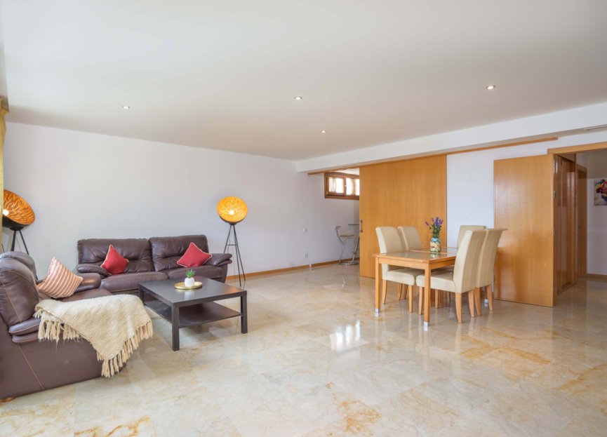 Resale - Apartment - Middle Floor Apartment - Marbella - Altos de los Monteros