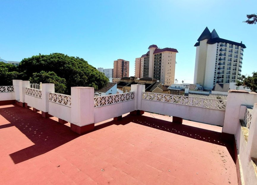 Resale - Apartment - Top Floor Apartment - Fuengirola - Fuengirola Centro