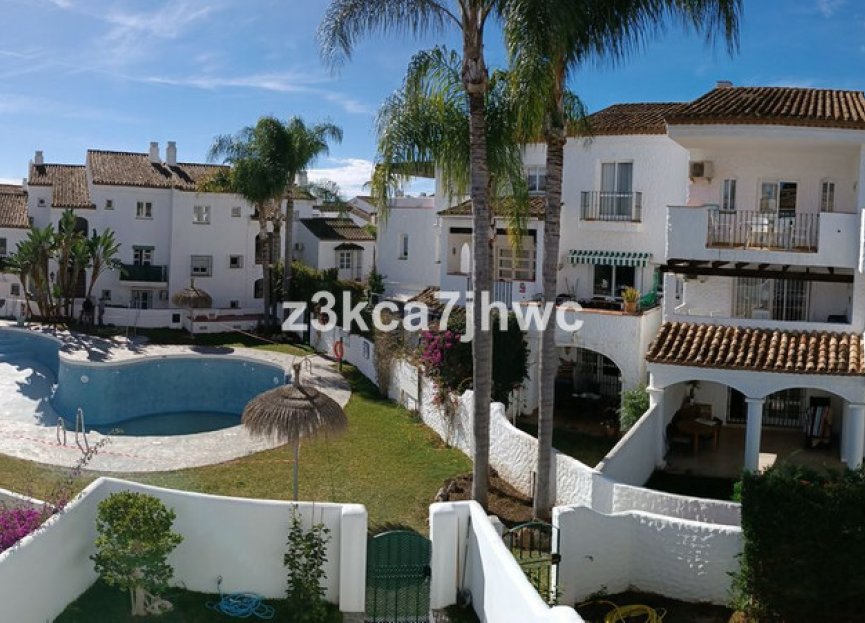 Resale - House - Townhouse - Estepona - Estepona Centro