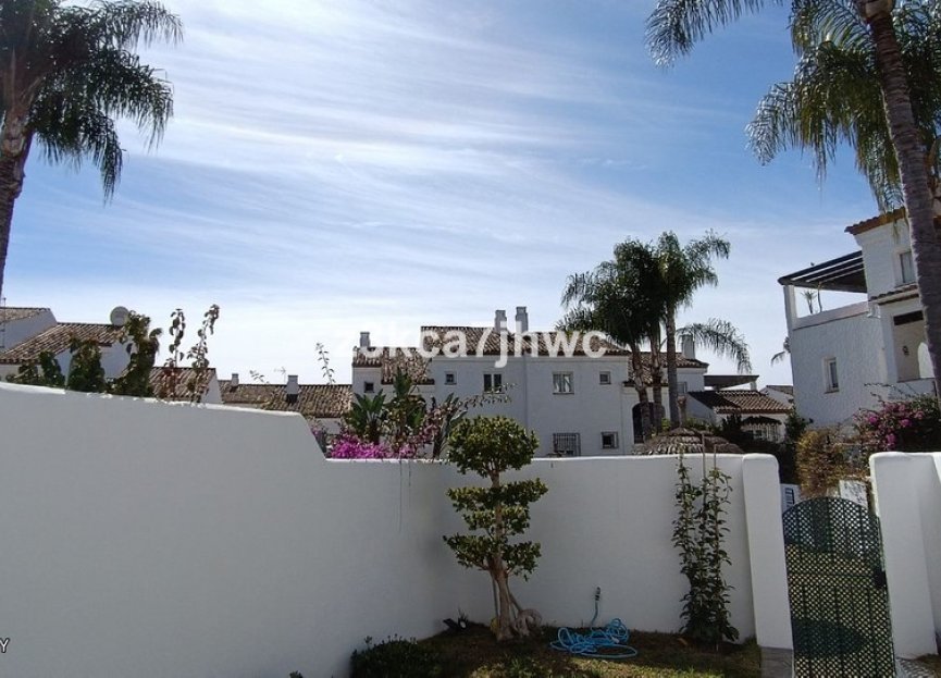 Resale - House - Townhouse - Estepona - Estepona Centro