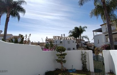 Resale - House - Townhouse - Estepona - Estepona Centro