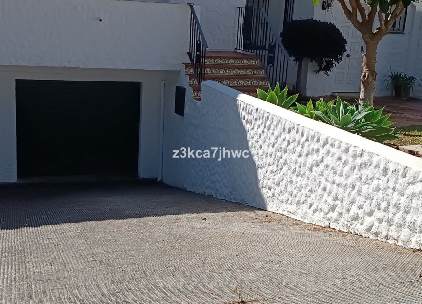 Reventa - House - Townhouse - Estepona - Estepona Centro