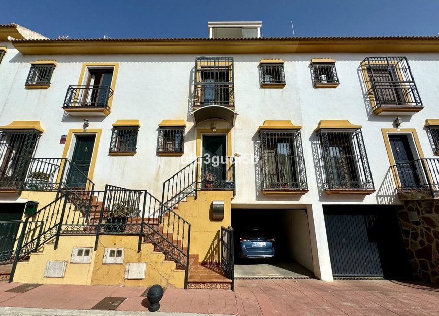 Reventa - House - Townhouse - Benalmádena - Benalmadena Pueblo