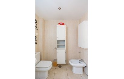 Resale - Apartment - Middle Floor Apartment - Marbella - Nueva Andalucia