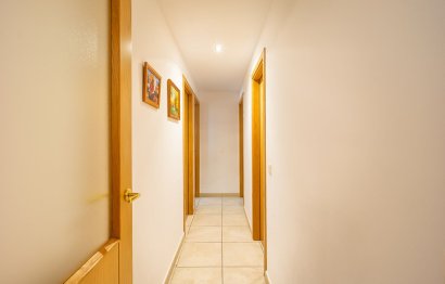 Resale - Apartment - Middle Floor Apartment - Marbella - Nueva Andalucia