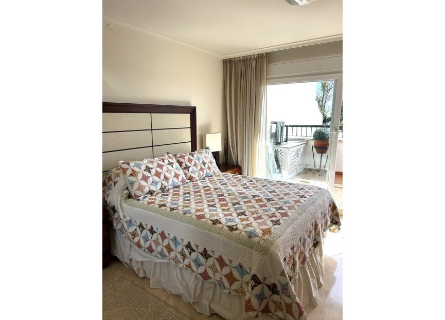 Resale - Apartment - Top Floor Apartment - Marbella - Guadalmina Baja