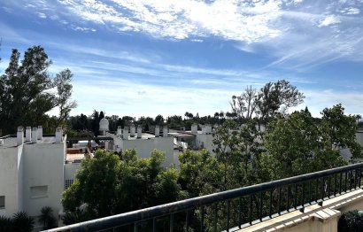 Resale - Apartment - Top Floor Apartment - Marbella - Guadalmina Baja