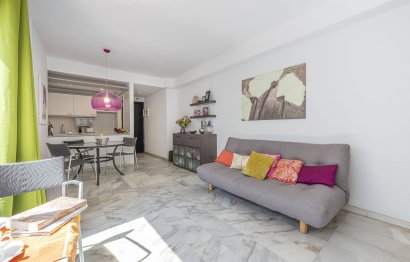 Resale - Apartment - Middle Floor Apartment - Marbella - Puerto Banús