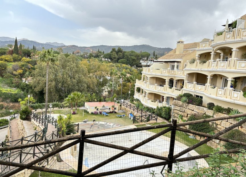 Resale - Apartment - Ground Floor Apartment - Marbella - Elviria