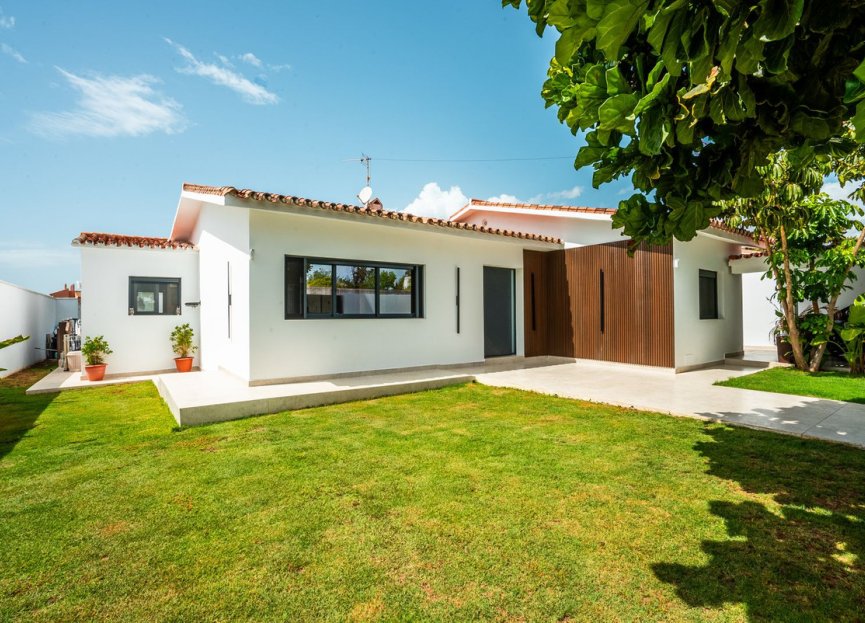 Reventa - House - Detached Villa - Estepona - Estepona Centro