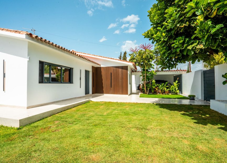 Reventa - House - Detached Villa - Estepona - Estepona Centro