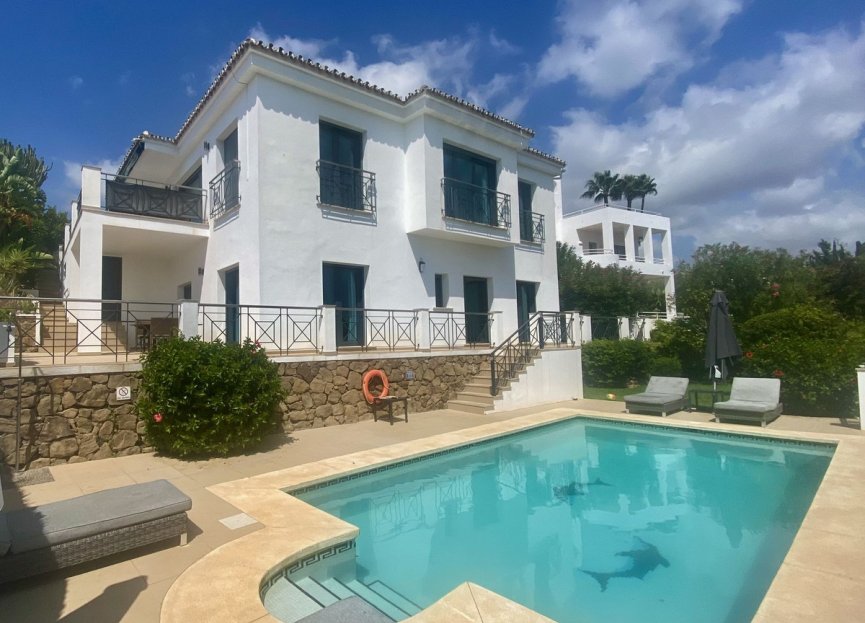 Reventa - House - Detached Villa - Marbella - Elviria