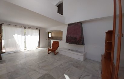 Resale - House - Semi-Detached House - Estepona - Estepona Centro