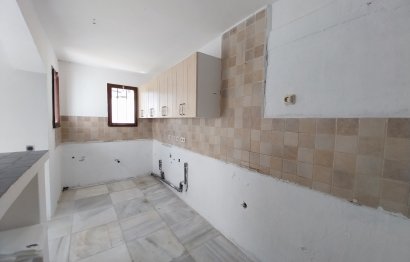 Resale - House - Semi-Detached House - Estepona - Estepona Centro