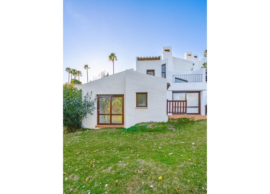 Resale - House - Semi-Detached House - Estepona - Estepona Centro