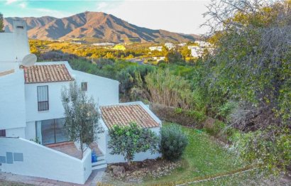 Resale - House - Semi-Detached House - Estepona - Estepona Centro