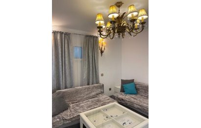 Resale - Apartment - Middle Floor Apartment - Marbella - Puerto Banús