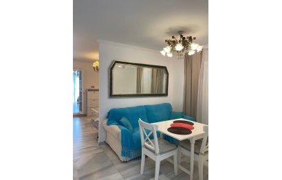 Resale - Apartment - Middle Floor Apartment - Marbella - Puerto Banús