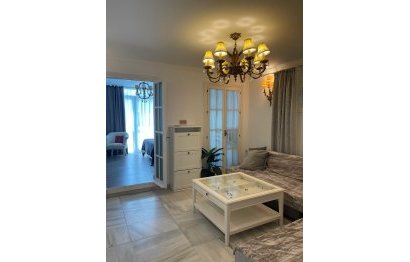 Resale - Apartment - Middle Floor Apartment - Marbella - Puerto Banús