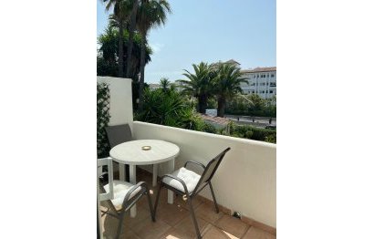 Resale - Apartment - Middle Floor Apartment - Marbella - Puerto Banús