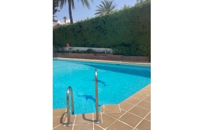 Resale - Apartment - Middle Floor Apartment - Marbella - Puerto Banús