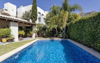 Resale - House - Detached Villa - Marbella - Sierra Blanca