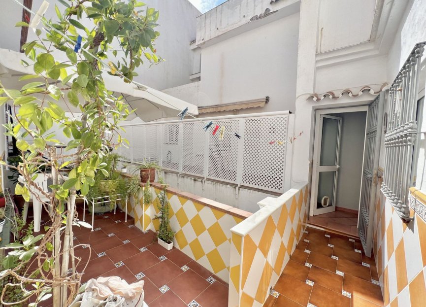 Resale - Apartment - Middle Floor Apartment - Fuengirola - Fuengirola Centro