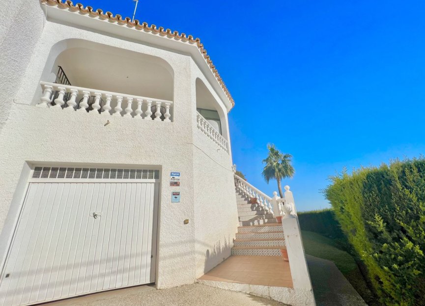 Resale - House - Detached Villa - Benalmádena - Benalmadena Centro