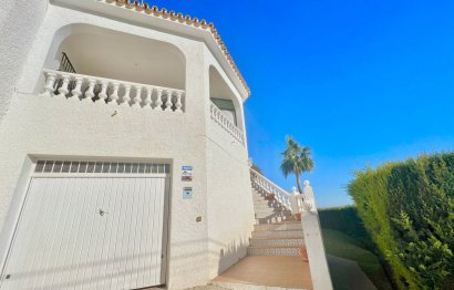 Resale - House - Detached Villa - Benalmádena - Benalmadena Centro