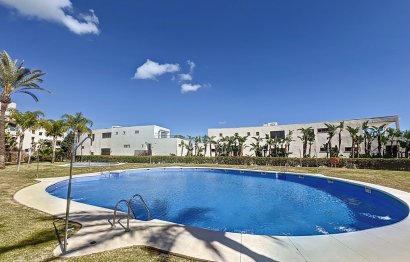 Resale - Apartment - Ground Floor Apartment - Marbella - Altos de los Monteros