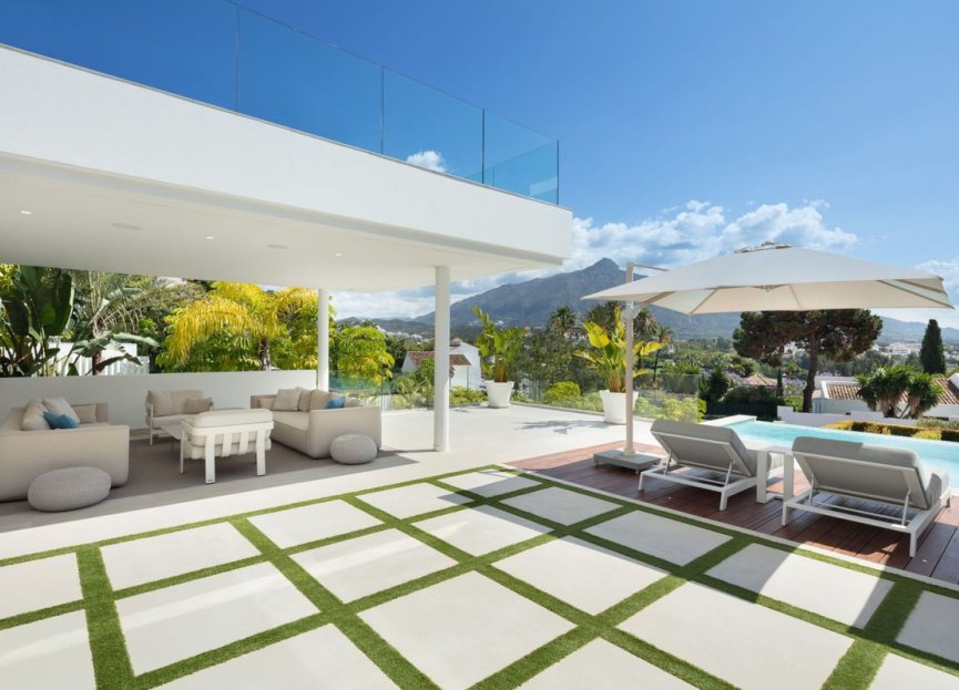 Resale - House - Detached Villa - Marbella - Nueva Andalucia