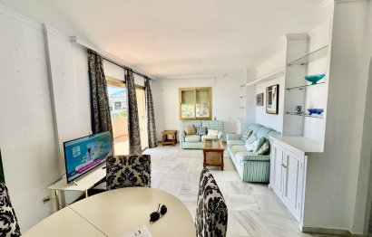 Resale - Apartment - Middle Floor Apartment - Marbella - Nueva Andalucia