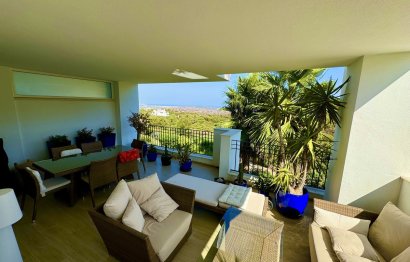 Resale - Apartment - Ground Floor Apartment - Marbella - La Mairena