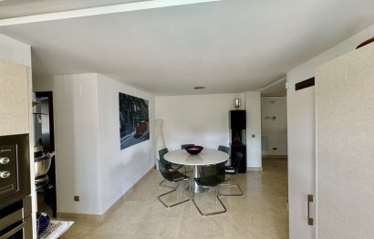 Resale - Apartment - Ground Floor Apartment - Marbella - La Mairena