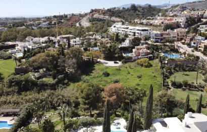 Reventa - Plot - Residential Plot - Marbella - Nueva Andalucia