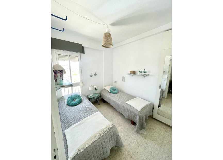 Resale - Apartment - Middle Floor Apartment - Fuengirola - Fuengirola Centro