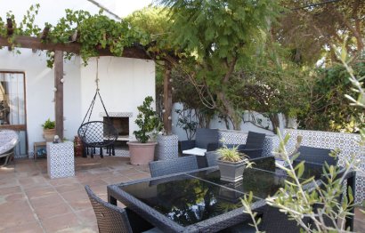 Reventa - House - Detached Villa - Estepona - Estepona Centro