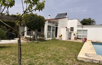 Resale - House - Detached Villa - Estepona - Selwo