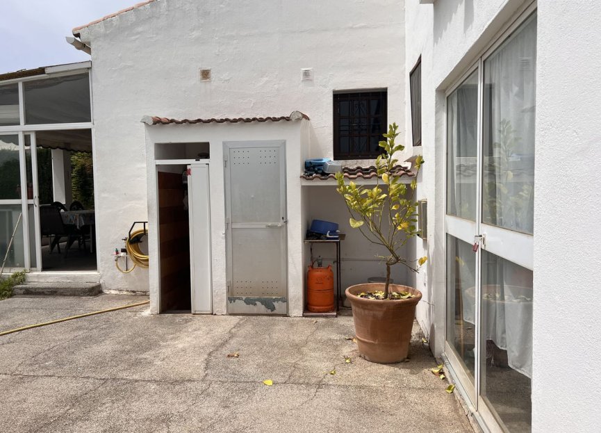 Resale - House - Detached Villa - Estepona - Selwo