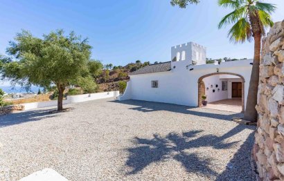 Reventa - House - Finca - Cortijo - Estepona - Estepona Centro