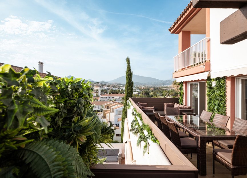 Resale - Apartment - Penthouse - Estepona - Estepona Centro