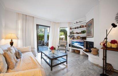 Resale - Apartment - Ground Floor Apartment - Marbella - Elviria