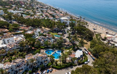 Resale - Apartment - Ground Floor Apartment - Marbella - Elviria