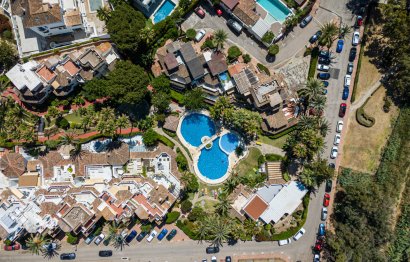 Resale - Apartment - Ground Floor Apartment - Marbella - Elviria