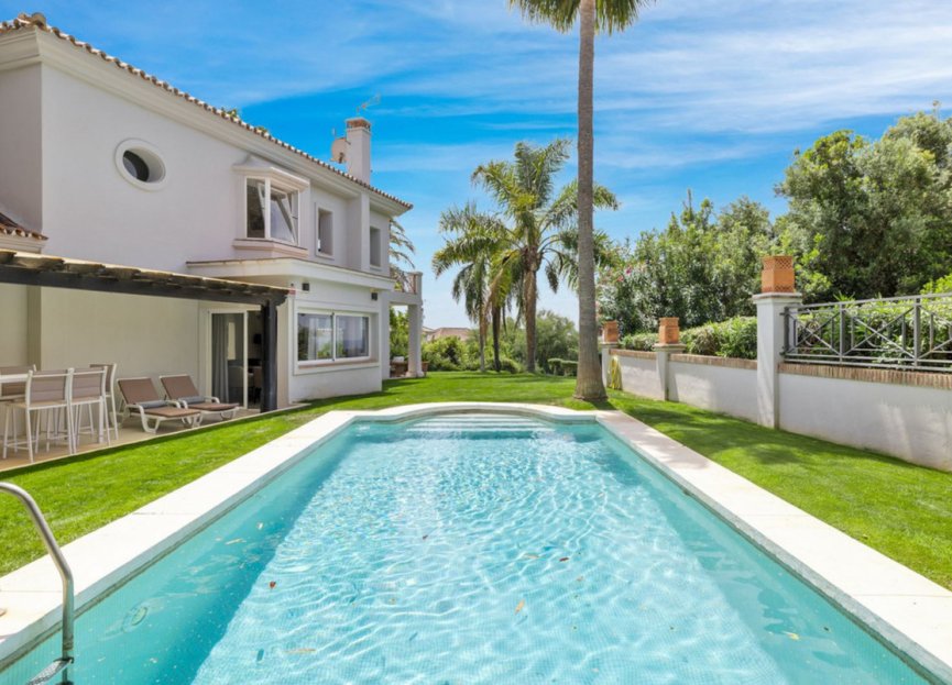 Resale - House - Detached Villa - Marbella - El Rosario