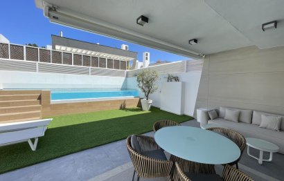 Resale - House - Semi-Detached House - Marbella - Puerto Banús