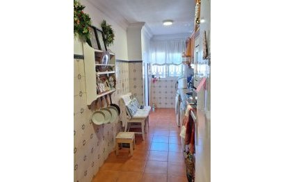 Resale - Apartment - Middle Floor Apartment - Marbella - Marbella Centro