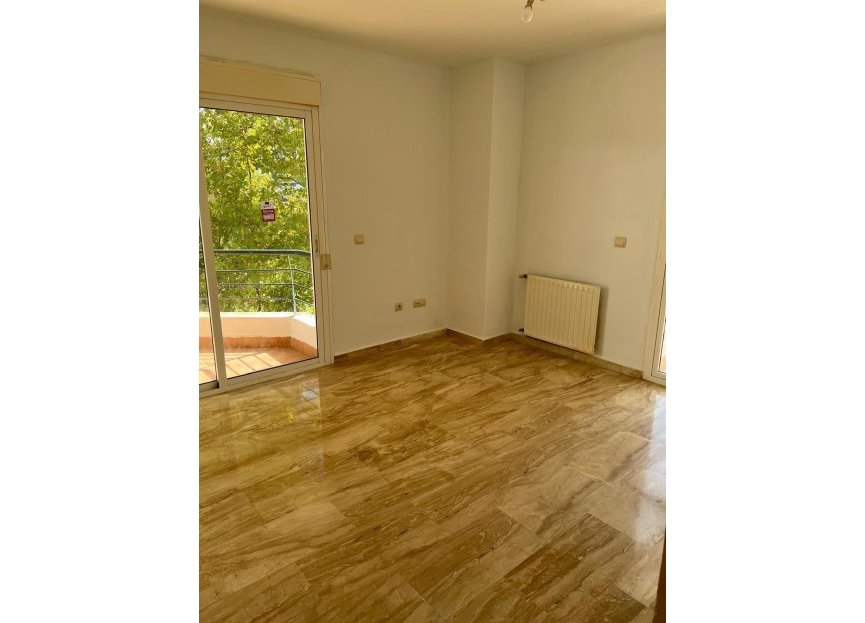 Resale - Apartment - Middle Floor Apartment - Marbella - Guadalmina Alta